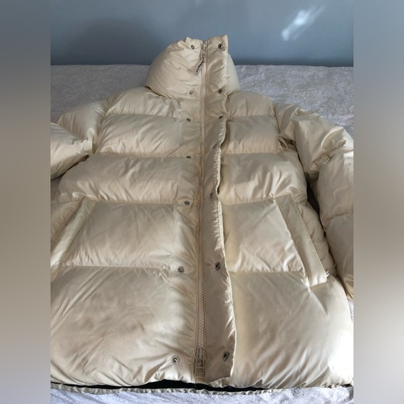 Womens aritzia mega puff jacket - Picture 6 of 16